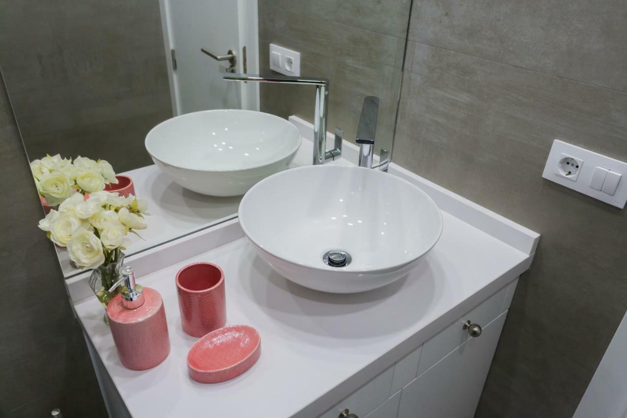 Moncloa Apartment Madrid Luaran gambar